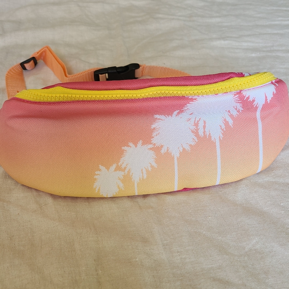Sun Squad Unisex 2-Can Ombre Palm Trees Cooler Hip Bag